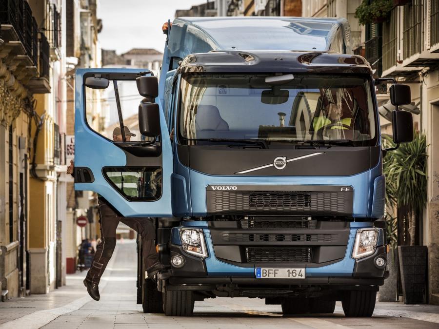  Volvo FE 320 6x2 Rolloffcon 2013 года  (фото 7 из 14)